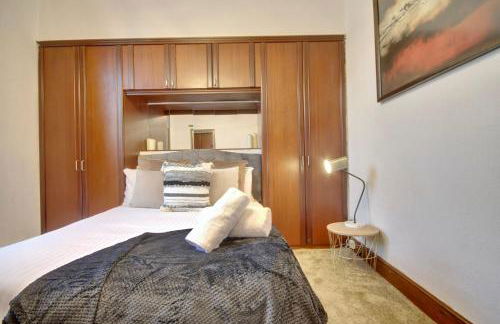 Portsmouth Maisonette with 5 Beds and Pool Table - Foto 11