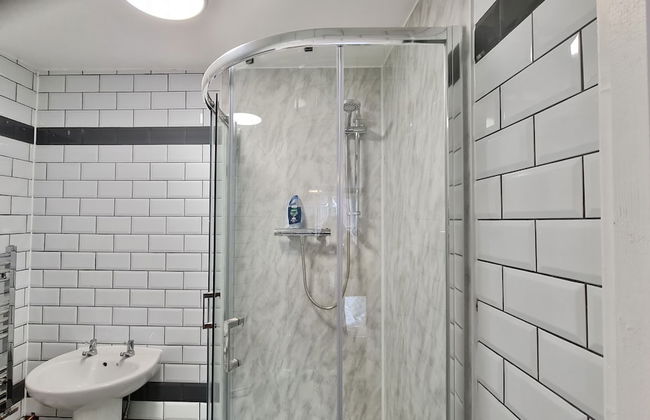 Grace Apartments - Living Rock - Photo 16