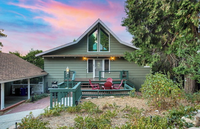 Lake Access, Game Room, Firepit, 3 Decks w/ Views Lakeview Ridge by Avantstay - Foto 32