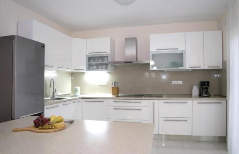 Awesome Home In Radosic - Foto 22