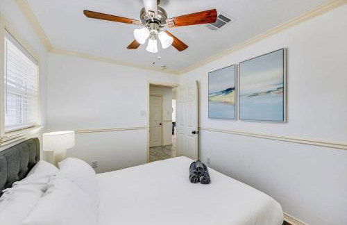 Stunning Dallas Home w Beautiful Yard Big Groups - Foto 26