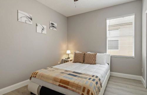 Family-Friendly 5BR Getaway Game Room Fun - Foto 12