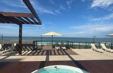 Apartamento Frente Mar, Churrasqueira, Piscina, Jacuzzi, 20 Minutos do Beto Carrero - Foto 18