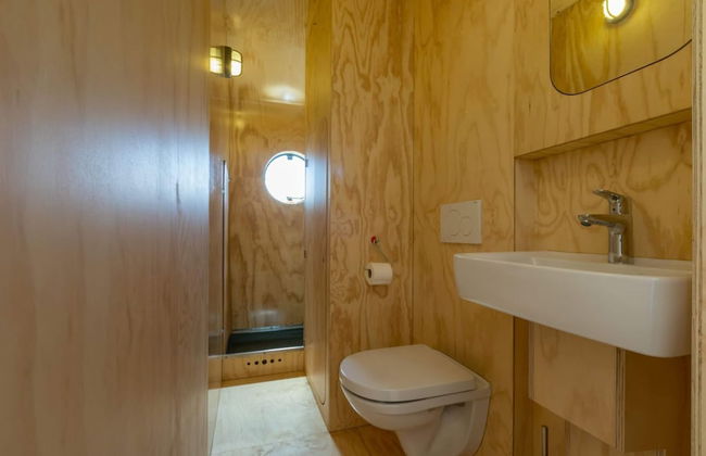 Tiny House in Zeeland Near Oranjezon Dunes - Photo 16