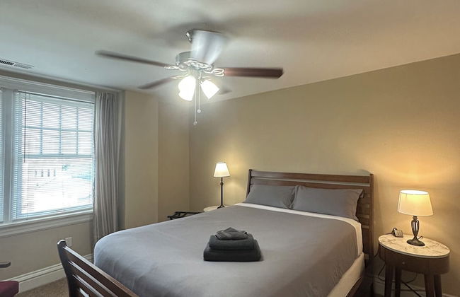 3BR near BJ Hospital Forest Park STLZoo - Photo 9