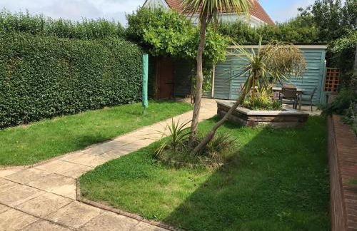 RedButt House, Freshwater, 3 Bedrooms, WiFi, Garden - Photo 20