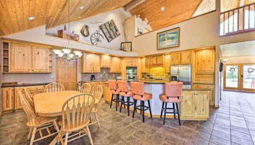 Charming, Spacious and Pet-Friendly Buena Vista Home - Photo 5