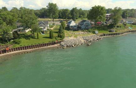 The Sunset Cottage - Lakefront with Private Beach - Foto 28