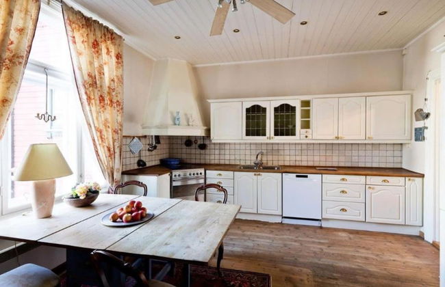 Villa Internationals - Foto 18