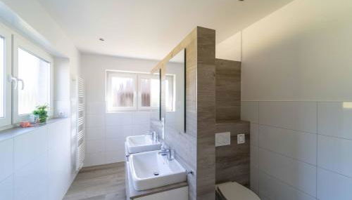 Seevilla am See mit Sauna, Kamin, privatem Steg und Seezugang - Foto 5