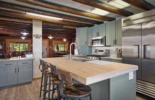 Historic Alpine Lodge Rental near Jackson Hole, Wyoming - Photo 42