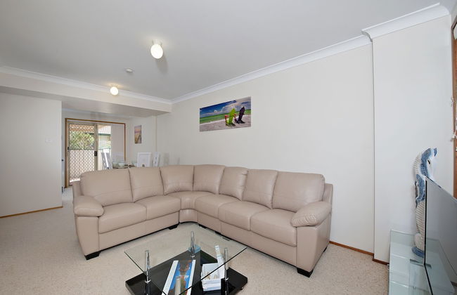 Beachcomber at Fingal Bay - Photo 6