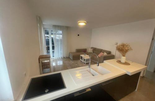 Barrierefreie Luxuswohnung mit Garten - Foto 2