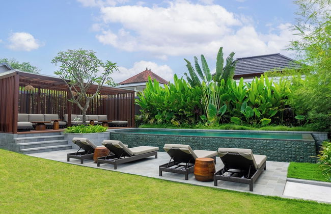 Medewi Surf Villa Luxury - Photo 30