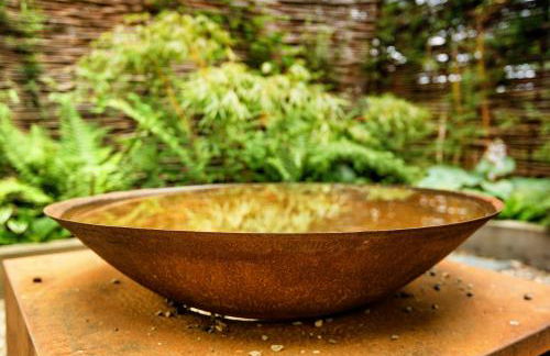 Modern and Stylish WoodHous - Photo 31