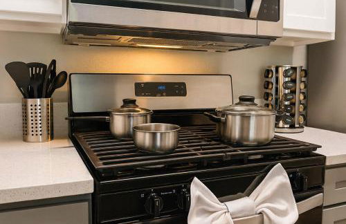 Luxury King Suite by the Lake - Entire Place - Foto 35