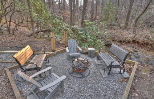 Luxury Cabin Sleeps 8 with creekside fire pit near Helen GA - Foto 3