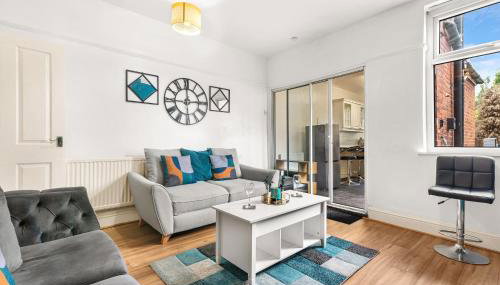 HILLTOP PLACE SUITES 5 beds for CONTRACTORS and FAMILIES near MEADOWHALL with FREE PRIVATE PARKING - Foto 5