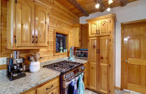 3,000 Sq Ft and Game Room Ozarks Serenity Cabin! - Foto 11