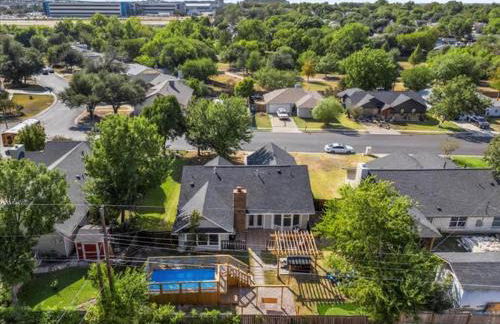 Poolside Paradise Game Room Fire Pit Hot Tub - Foto 48