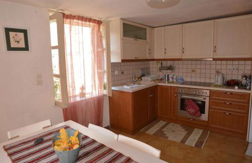 Molivos Tower - Photo 15