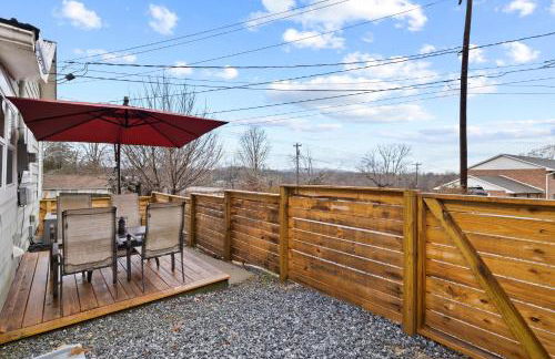 The Twisted Maple - Dogs Stay Free! - Foto 30