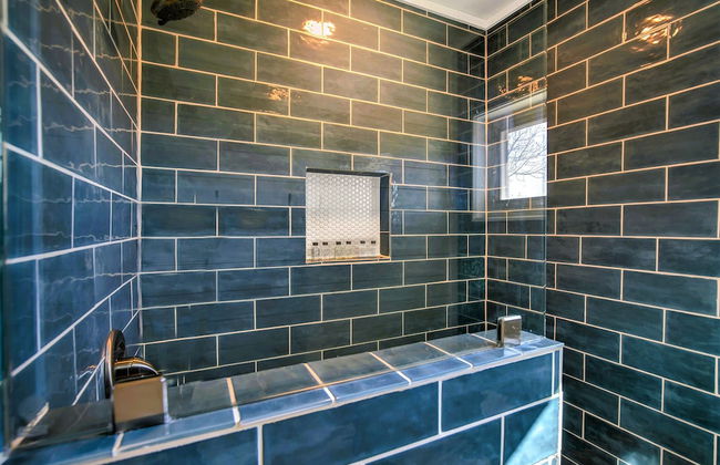 Stunning Home-right Across From Albert Dance Hall! - Foto 21