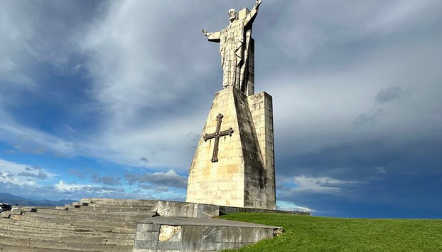 Excursión privada de 1 día de Oviedo a León 2026 - Foto 2