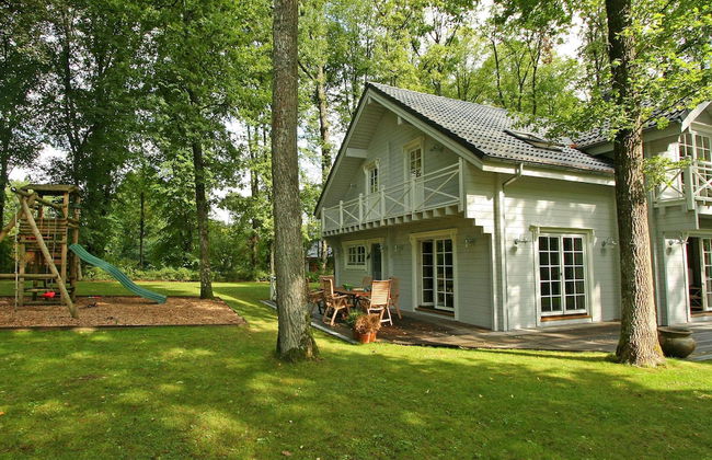 Countryside Chalet in Bomal sur Ourthe With Sauna, Balcony - Photo 31