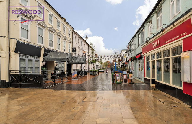 London Street Apt By REDWOOD STAYS - Photo 21