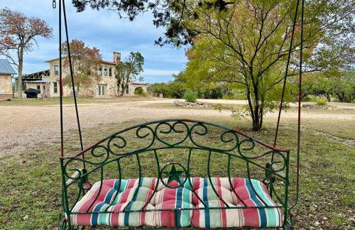 Hilltop Cottage, Historic Silver Spur Dance Hall - Foto 7