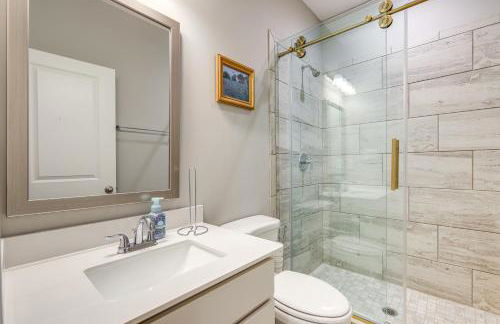 Patio with Fireplace Spacious Sharpsburg Home! - Foto 22