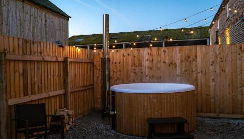 Unique luxury barn with private wood-fired hot tub - Foto 3