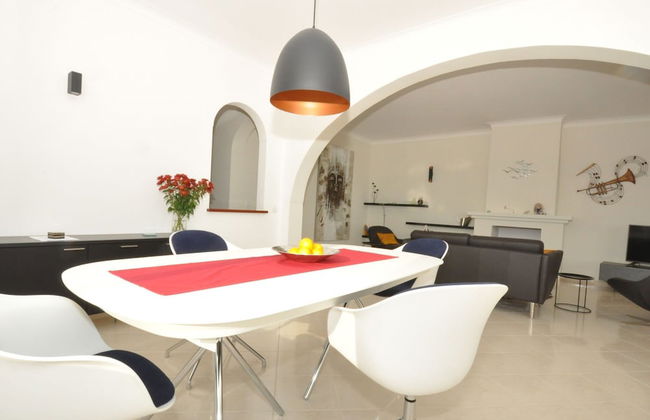 Villa With Views Like the Pool, Sea, Meia Praia - Foto 20