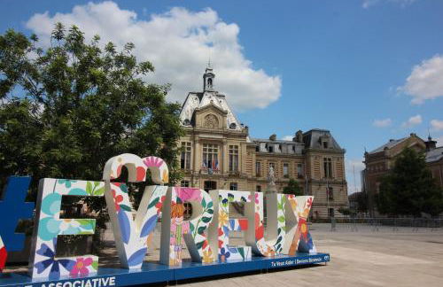 Le petit nid étoilé - Gare, Jardin botanique, Wifi - Foto 19