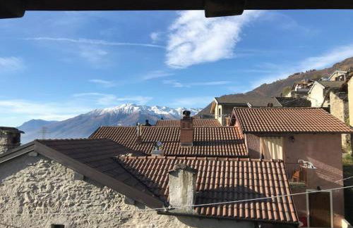 House with stunning view over Lake Como - Photo 15