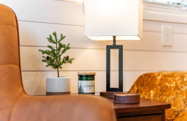 Deer Creek Tiny Container Home-12 Min to Magnolia - Foto 21