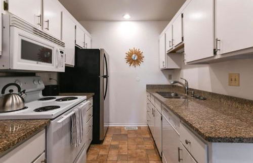 Adorable MtAdams 2BR near it all - Foto 9