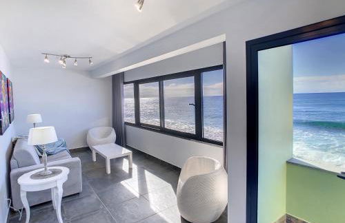 On the Wave by LovelyStay - Photo 18