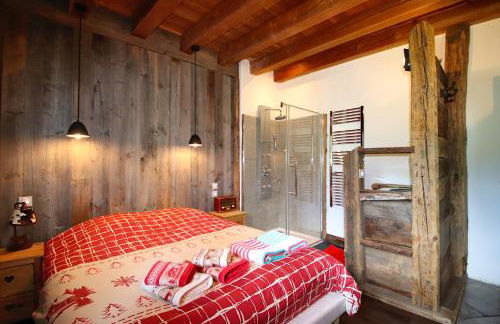 Prestigious Chalet with Pool & Hot tub, Mountain Views for 19 Guests - Foto 19