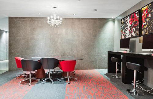 FiDi Studio with Work Setup by Anyplace - 8827 - Foto 23