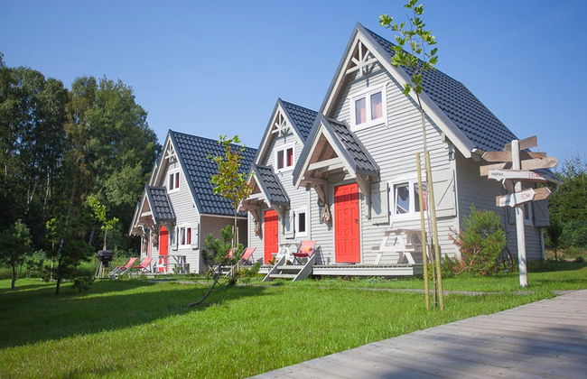 Bungalow in Pomeranian With Garden - Photo 1