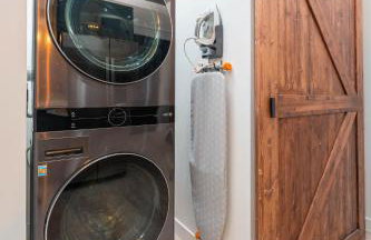 Artisan Oasis-hot Tub Fire Pit 8bd Whole House - Photo 50