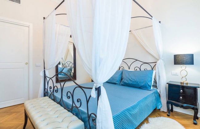 Luxury 3 Bedrooms Near Duomo - Photo 11