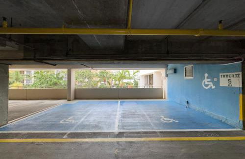 36Fl with Ocean View, Mins to Waikiki Beach, Parking - Foto 92