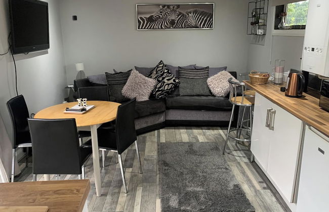 2-bed Cabin Sleeps 4 -small Pets Ok -free Parking - Foto 1