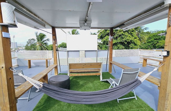 Cozy and Modern Apartment Black & White With Jacuzzi on Terrace - Photo 65