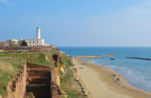 Gorgeous Apartment In Marina Di Ardea - Foto 2