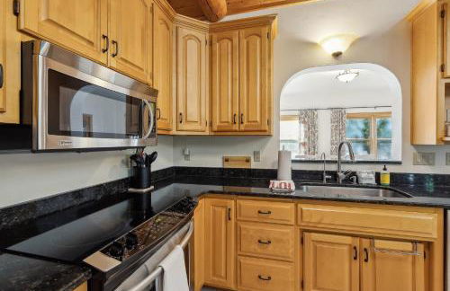 Top of the Hill Cabin by Simple Life Rental - Foto 3