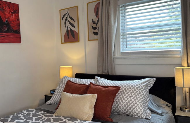 Modern Private Share Bedroom Bus stop to NYC - Foto 29